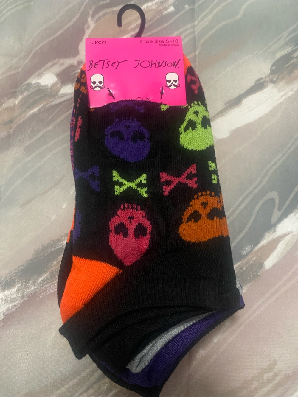 Betsey Johnson 10 pack No-Show Socks with Skull, striped & solid Patterns NWT